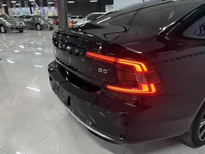 Volvo S90 2023 Model B5 Smart Range Deluxe Edition – фото 10