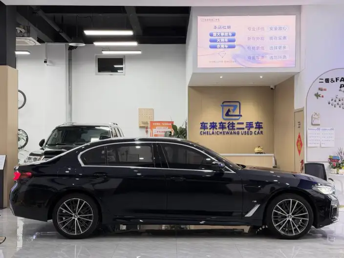 BMW 5 Series 2023 Model Facelift 530Li Exclusive Model M Sports Set – фото 5