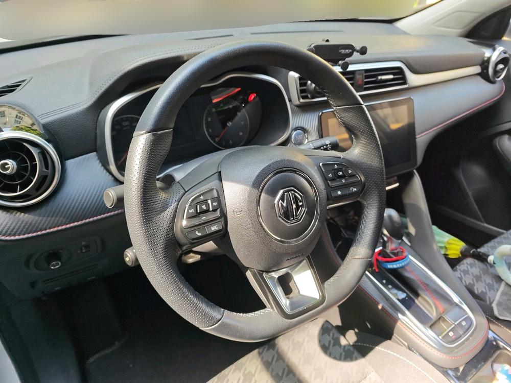 MG ZS Модель 2022 года 1.5L CVT Global Million 918 Edition – фото 11