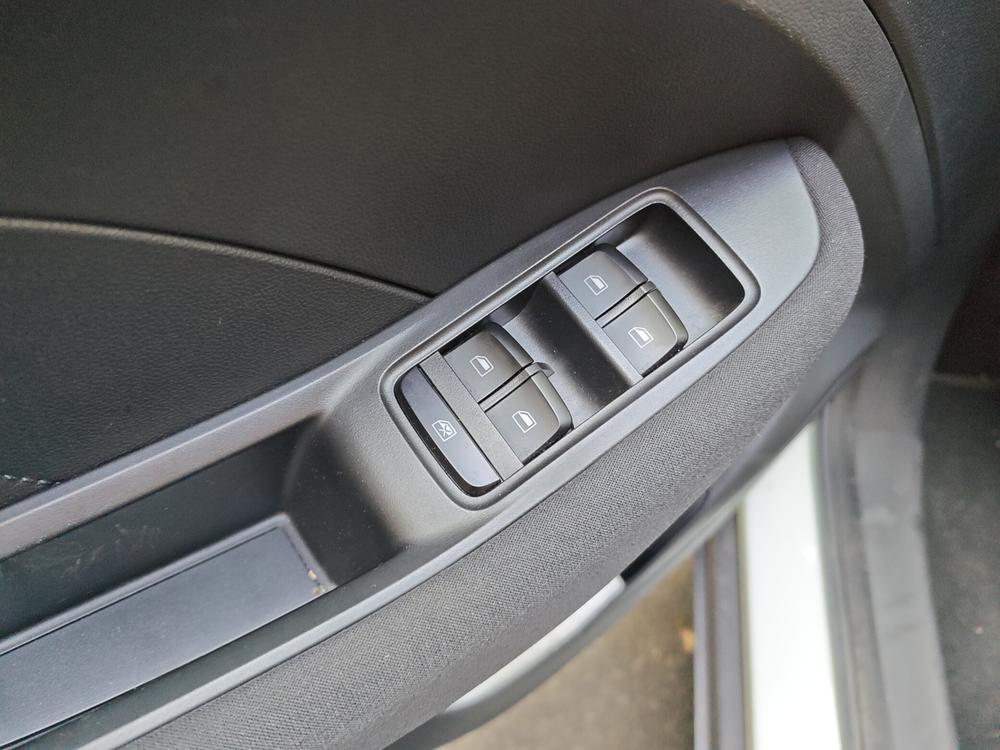 MG ZS Модель 2022 года 1.5L CVT Global Million 918 Edition – фото 16