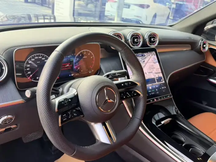 Mercedes-Benz GLC 2024 Model GLC 260 L 4MATIC Luxury Model 5 seat – фото 10