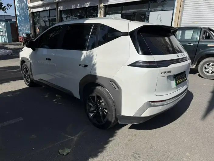 AION Y 2023 Model Plus 610 Lexiang Edition Ternary lithium – фото 4