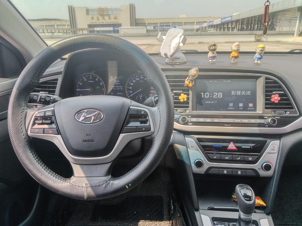 Hyundai Elantra AD 2016 1.6L Automatic Smart Elite – фото 9