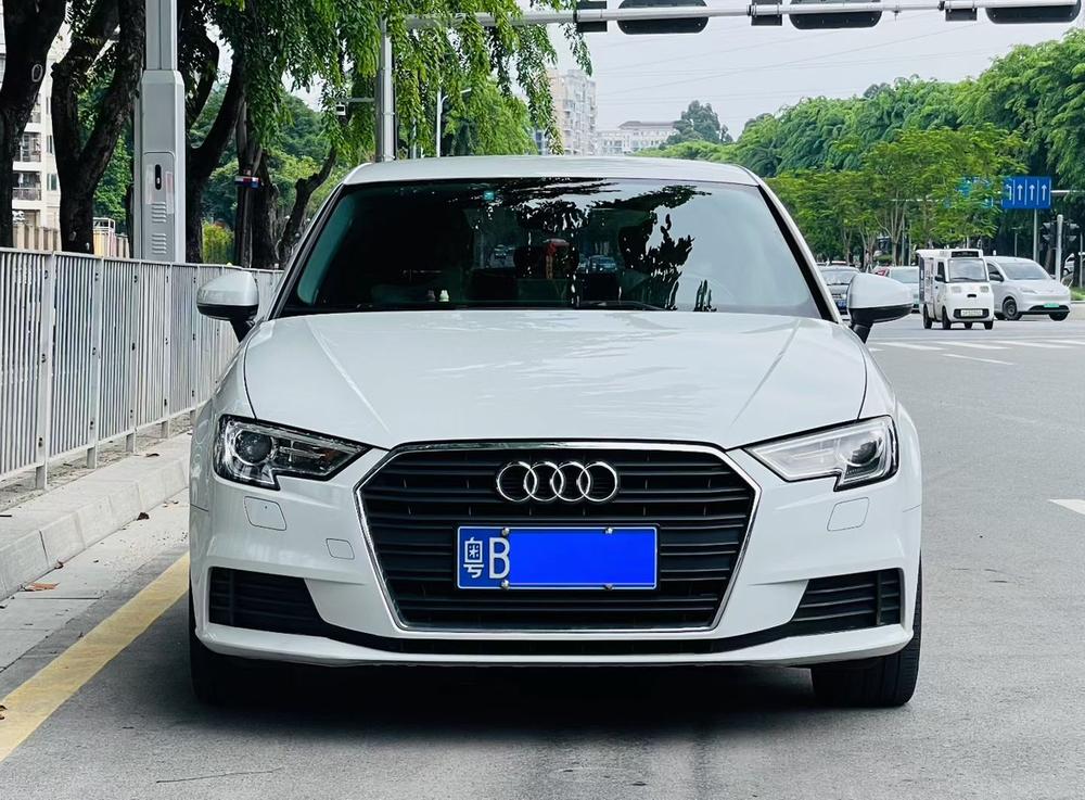 Audi A3 Модель 2018 года 30 Anniversary Nian тип Sportback 35 TFSI Dynamic – фото 2