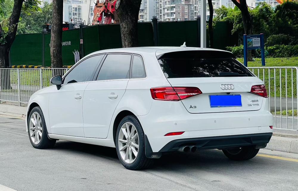 Audi A3 Модель 2018 года 30 Anniversary Nian тип Sportback 35 TFSI Dynamic – фото 4
