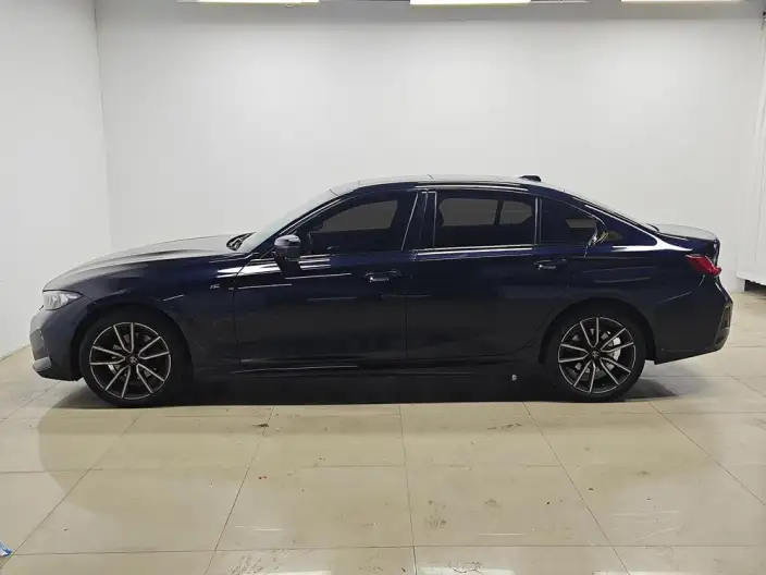 BMW 3 Series 2023 Model 325Li M Sports Set – фото 4