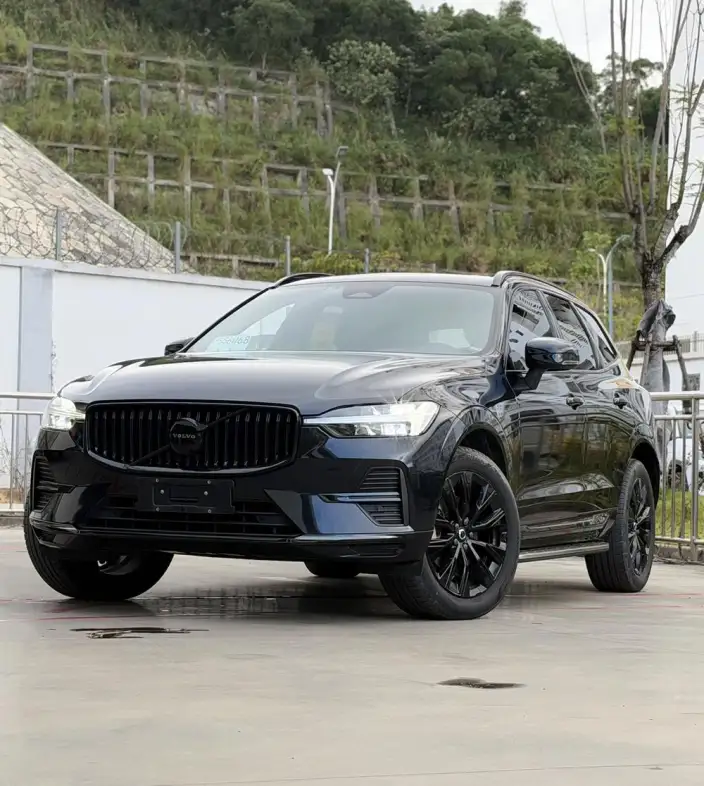 Volvo XC60 2023 Model B5 4WD Smart Range Deluxe Edition