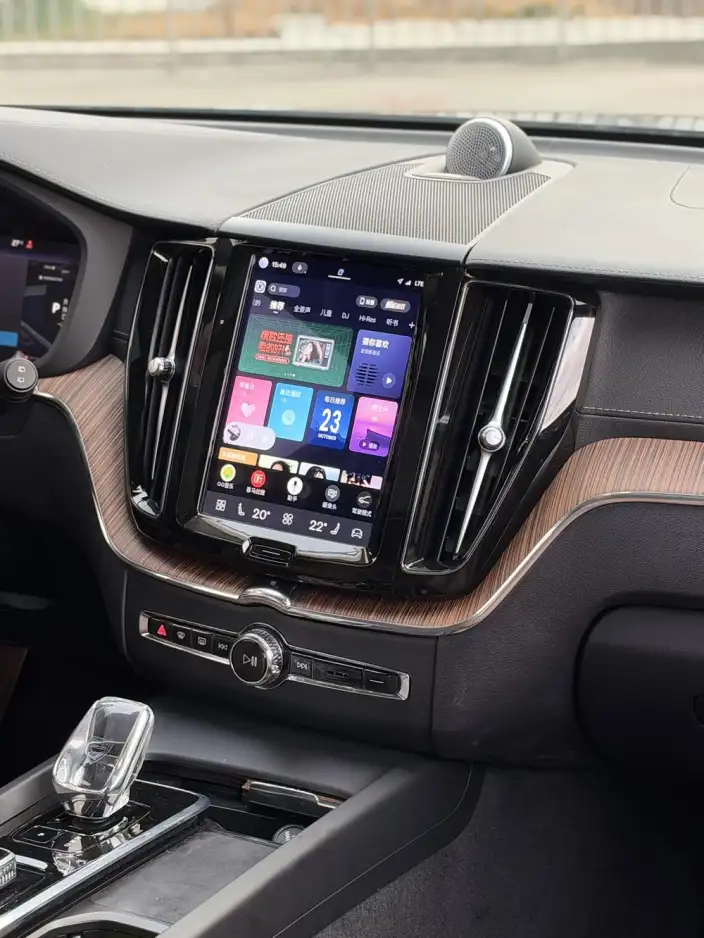 Volvo XC60 2023 Model B5 4WD Smart Range Deluxe Edition – фото 7