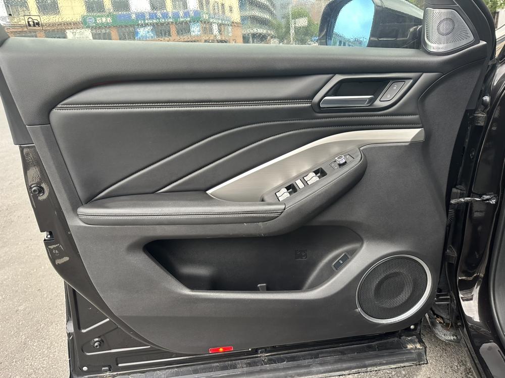 WEY VV6 Модель 2018 года 2.0T 2WD Chao Luxury тип National V – фото 9