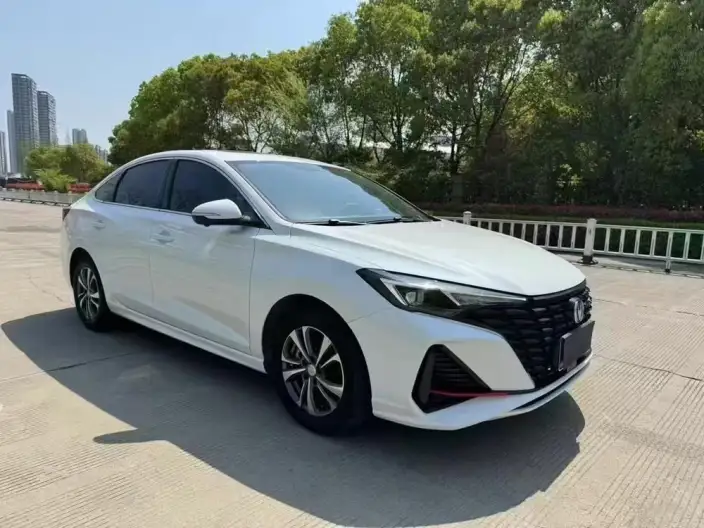 Changan Eado 2023 Model PLUS Changxiang Edition Blue whale NE 1.4T GDI DCT Noble Model – фото 3