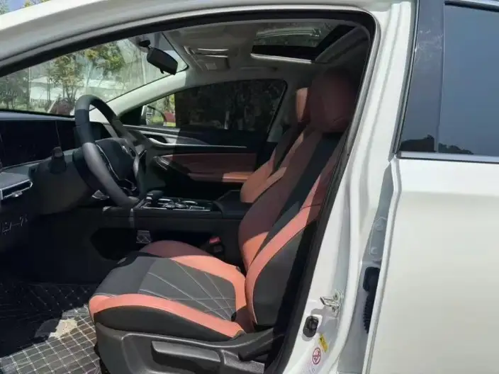 Changan Eado 2023 Model PLUS Changxiang Edition Blue whale NE 1.4T GDI DCT Noble Model – фото 8