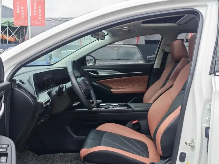 Changan Eado 2022 Model PLUS Blue whale NE 1.4T GDI DCT Noble Model – фото 9