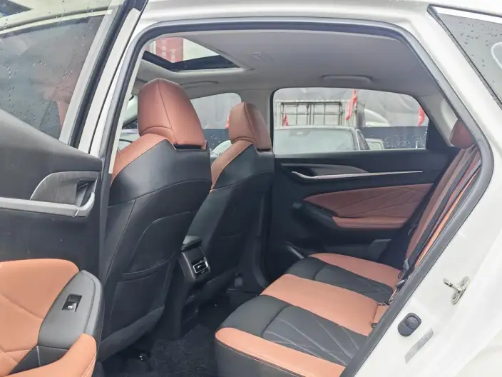 Changan Eado 2022 Model PLUS Blue whale NE 1.4T GDI DCT Noble Model – фото 10