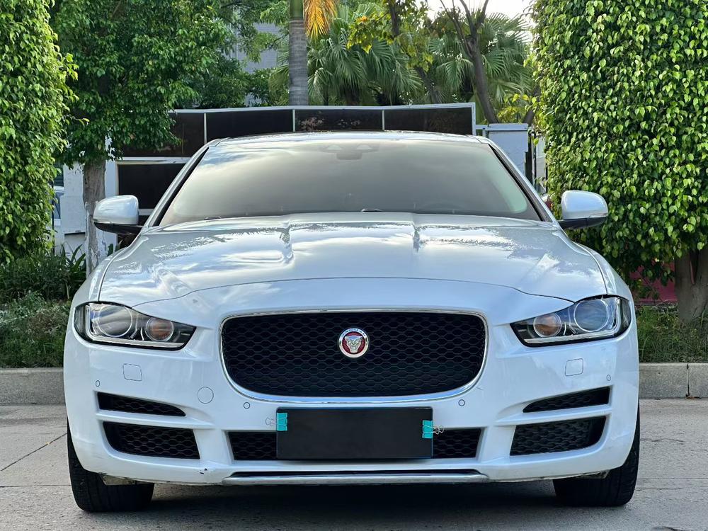 Jaguar XE L Модель 2019 года 2.0T 200PS Exclusive Edition – фото 2