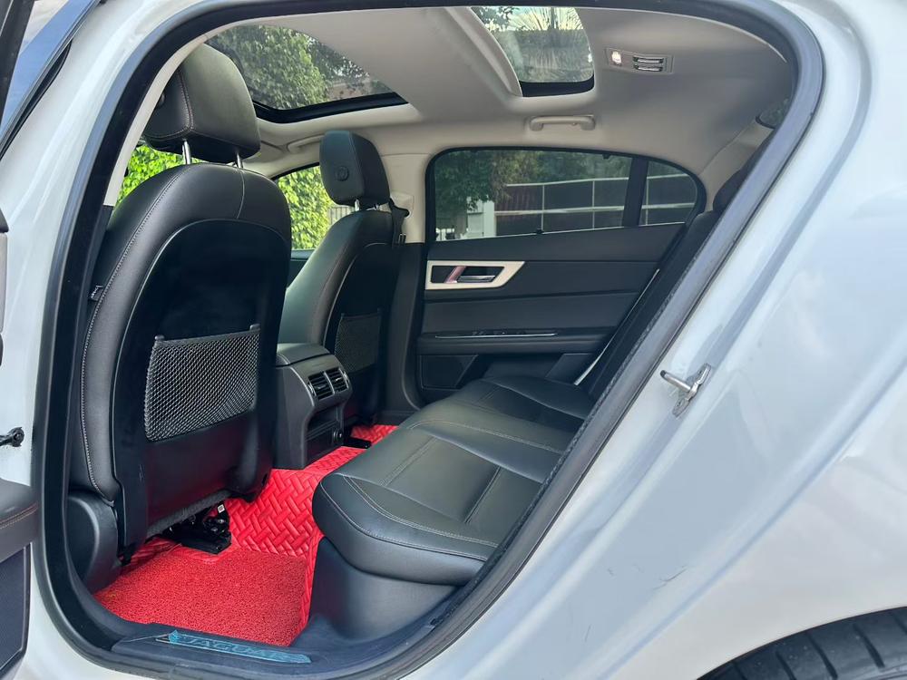 Jaguar XE L Модель 2019 года 2.0T 200PS Exclusive Edition – фото 9