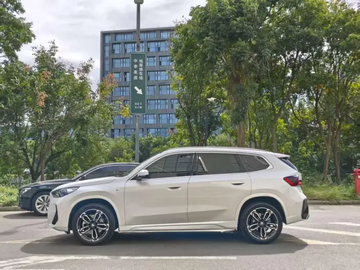 BMW X1 2025 Model sDrive25Li M Sports Set – фото 3