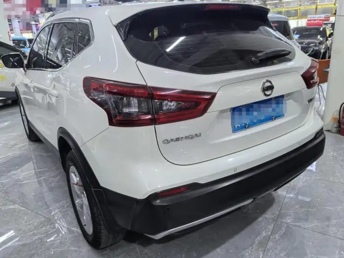 Nissan Qashqai 2022 Model 2.0L XV Smart Edition – фото 4