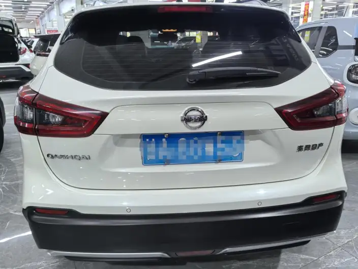 Nissan Qashqai 2022 Model 2.0L XV Smart Edition – фото 5
