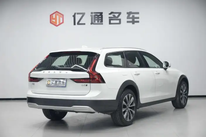 Volvo V90 2021 Model Cross Country B5 AWD Zhiyuan Edition – фото 6