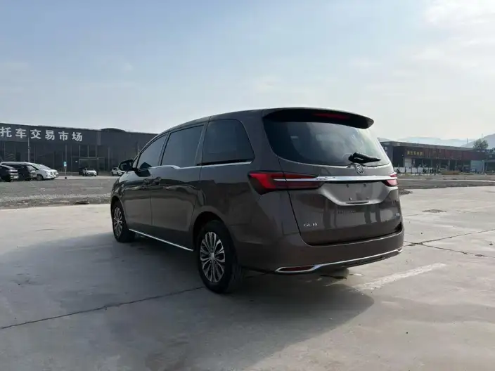 Buick GL8 2022 Model Business class 652T Comfort Model – фото 4