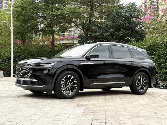 Nautilus 2023 Model 2.0T 4WD Exclusive Edition
