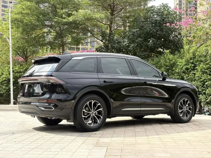 Nautilus 2023 Model 2.0T 4WD Exclusive Edition – фото 5