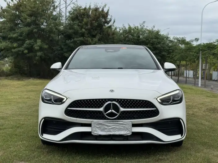 Mercedes-Benz C-Class 2023 Model C 260 L – фото 2