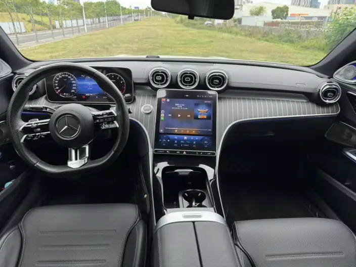 Mercedes-Benz C-Class 2023 Model C 260 L – фото 7