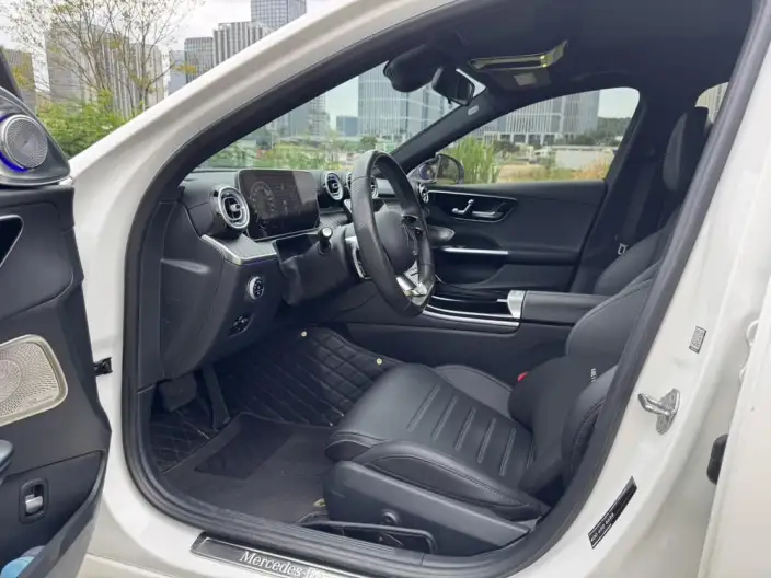 Mercedes-Benz C-Class 2023 Model C 260 L – фото 8