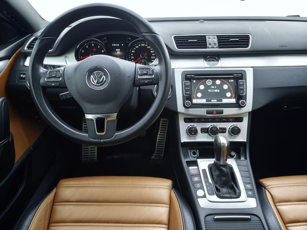 Volkswagen CC 2016 модификация 2.0TSI Luxury – фото 16