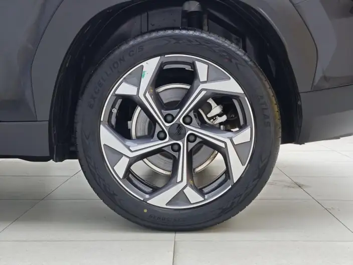Geely Boyue L 2024 Model 1.5TD DCT Ultimate Edition – фото 9