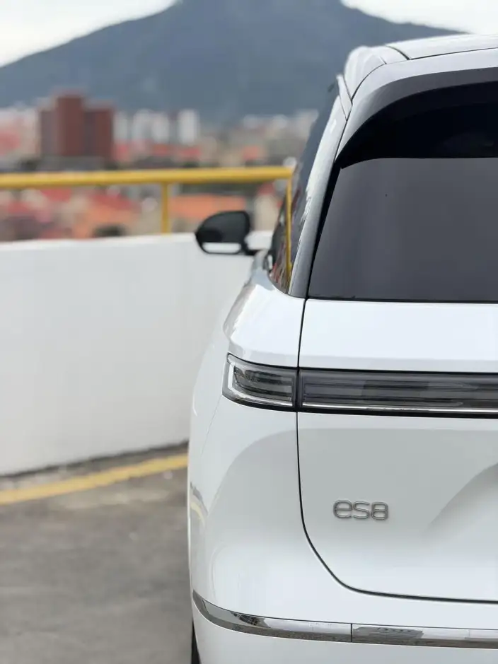 NIO ES8 2026 Model VI seat Executive Deluxe Edition – фото 10