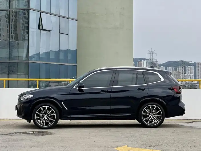 BMW X3 2023 Model xDrive30i Leading Model M Night Set – фото 4