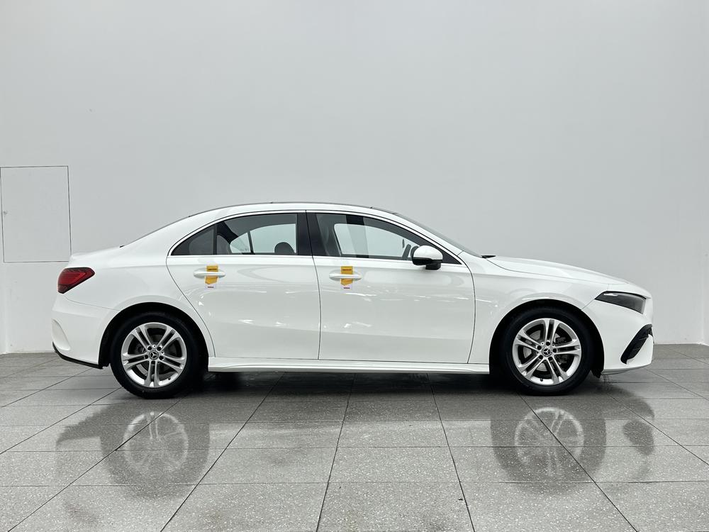 Mercedes-Benz A-class 2024 A 180 L – фото 8