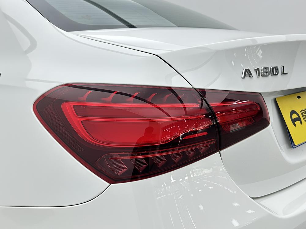 Mercedes-Benz A-class 2024 A 180 L – фото 13