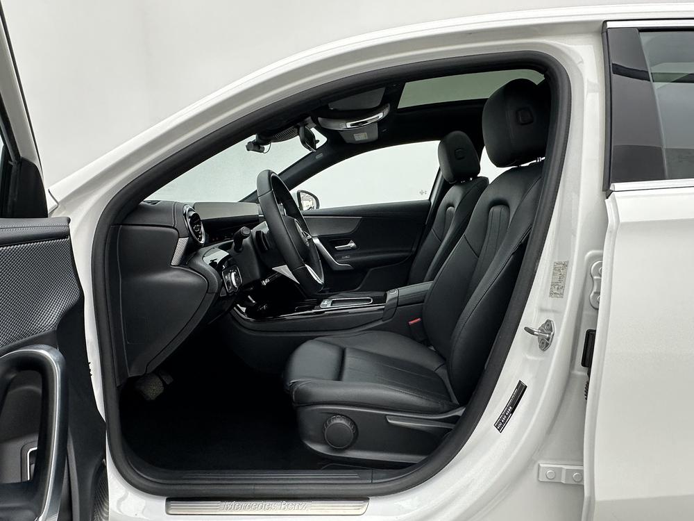 Mercedes-Benz A-class 2024 A 180 L – фото 17