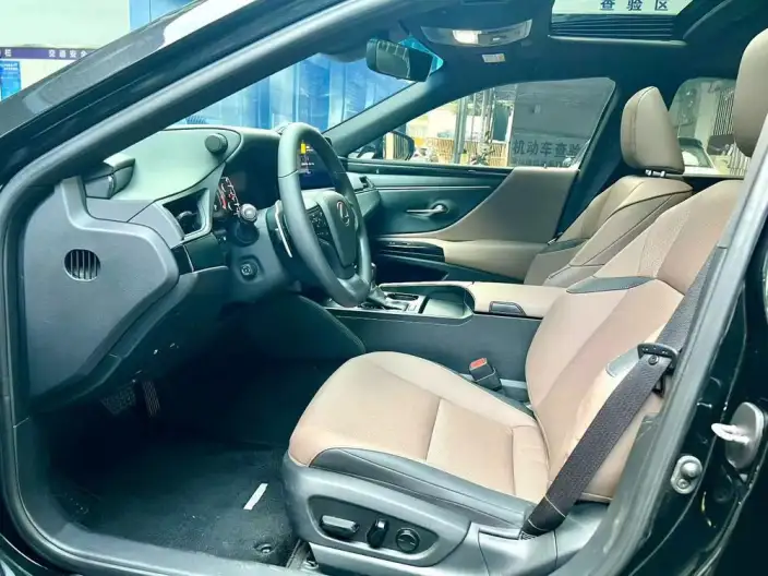 Lexus ES 2022 Model 200 Superior Edition – фото 8