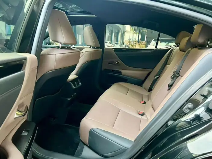Lexus ES 2022 Model 200 Superior Edition – фото 9