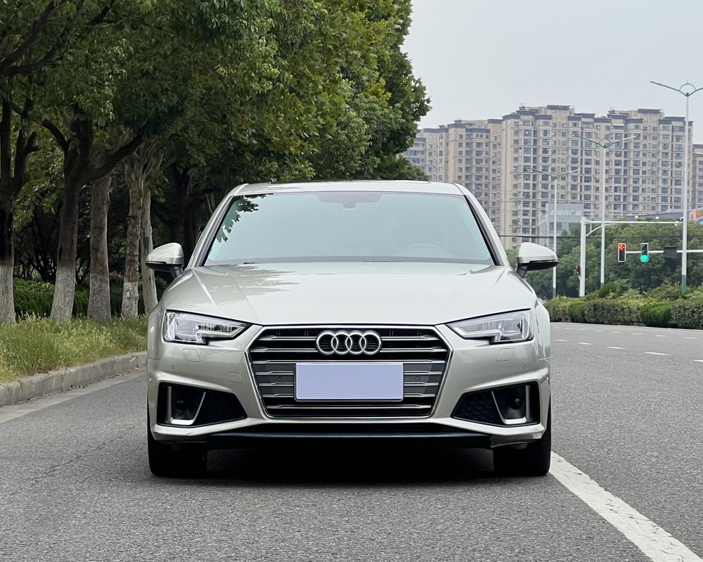 Audi A4L 2019 40 TFSI Style China VI – фото 2