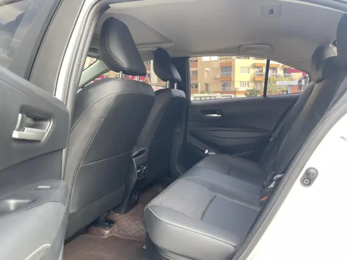 Toyota Corolla 2024 Model Intelligent Hybrid 1.8L E-CVT Elite Edition – фото 9
