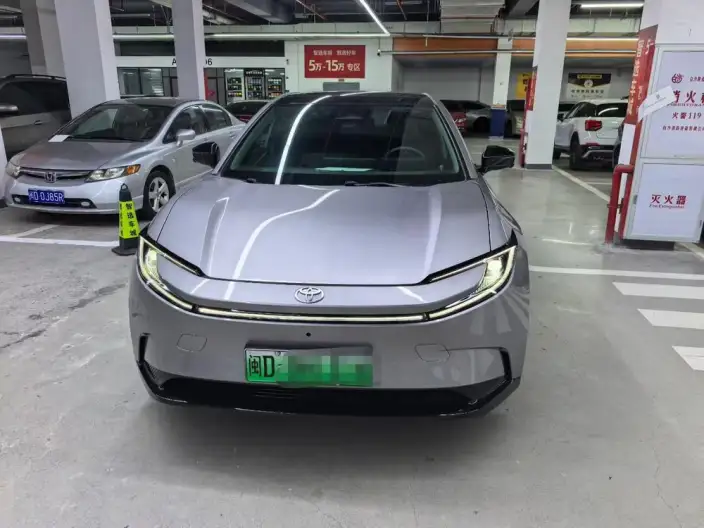 TOYOTA bZ5 2027 Model 550 PRO – фото 2