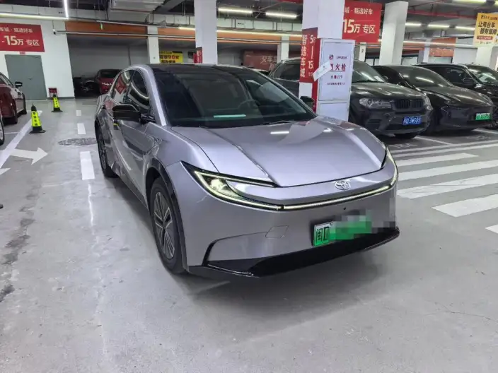 TOYOTA bZ5 2027 Model 550 PRO – фото 3