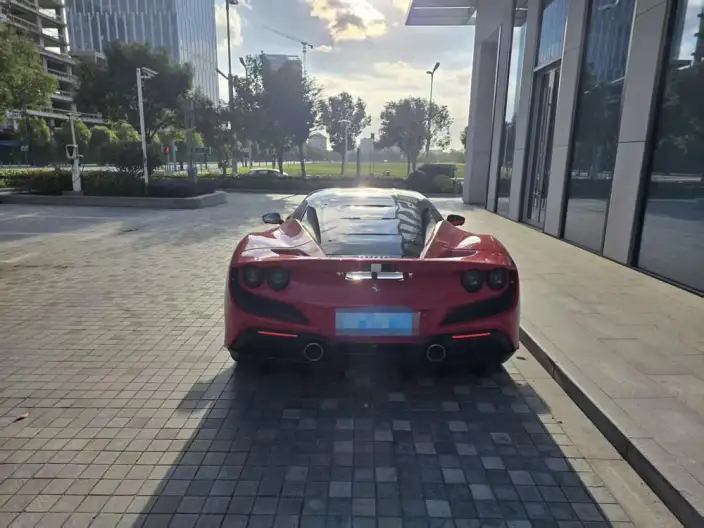 Ferrari F8 2019 Model Tributo 3.9T V8