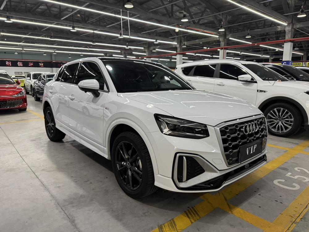 Audi Q2L 2022 35 TFSI Entry Dynamic – фото 3