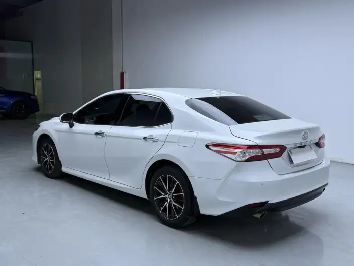 Toyota Camry 2021 Model 2.0G Deluxe Edition – фото 4