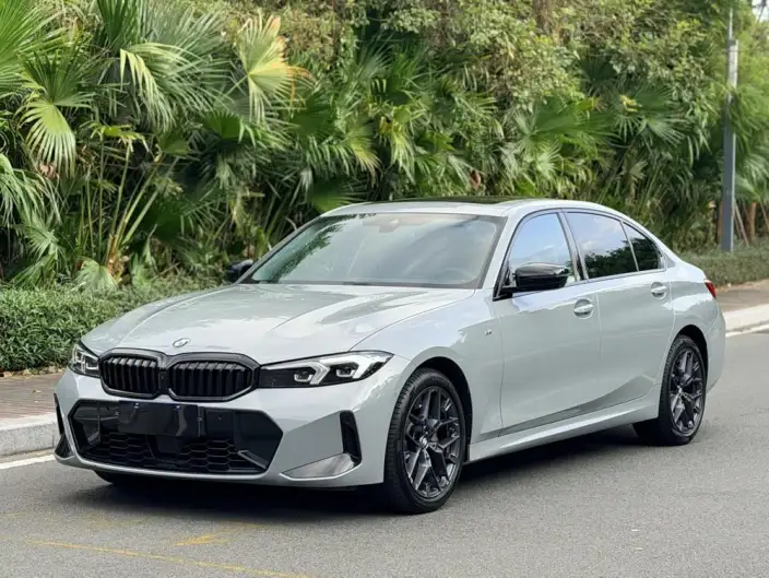 BMW 3 Series 2025 Model 330Li M Sports Night Set – фото 1