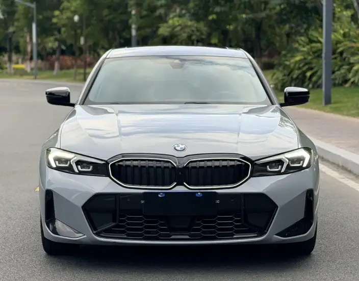 BMW 3 Series 2025 Model 330Li M Sports Night Set – фото 2