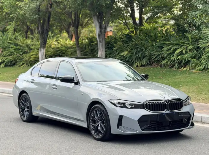BMW 3 Series 2025 Model 330Li M Sports Night Set – фото 3