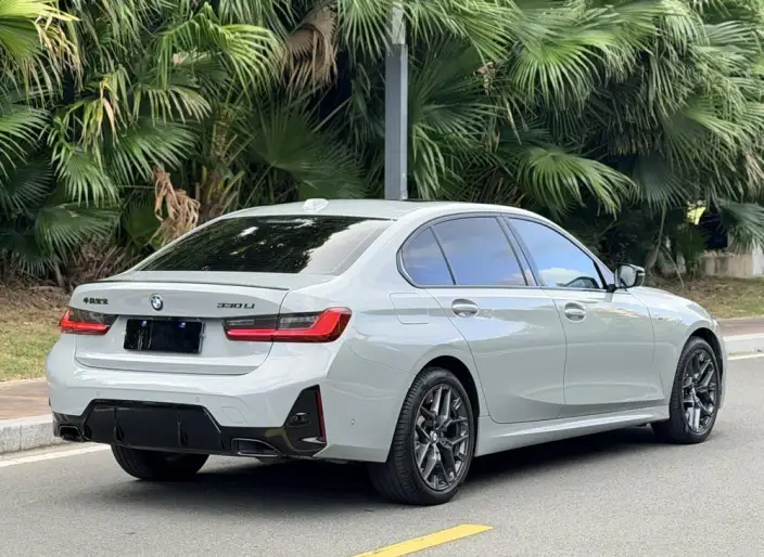 BMW 3 Series 2025 Model 330Li M Sports Night Set – фото 7