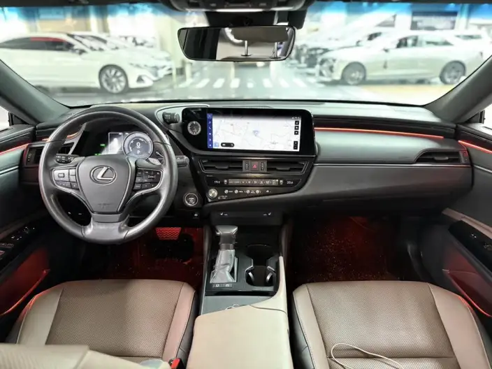 Lexus ES 2022 Model 300h Superior Edition – фото 7